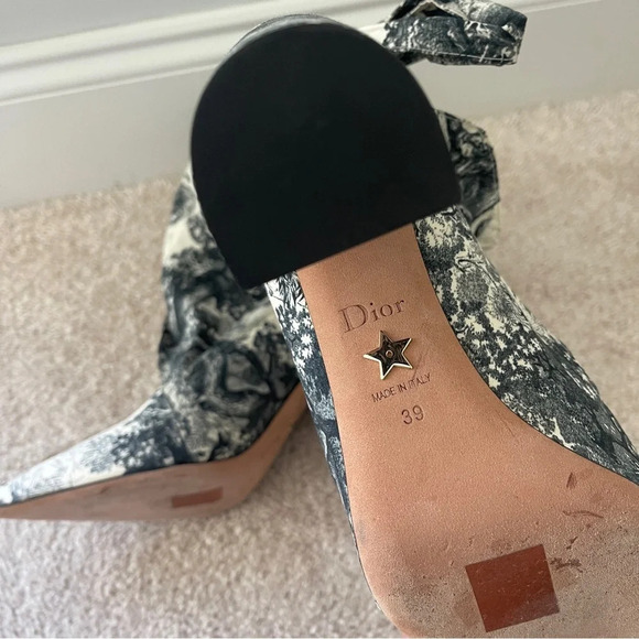 DIOR HUGGY TOILE DE JOUY FABRIC ANKLE HEELED BOOTS - Picture 8 of 10